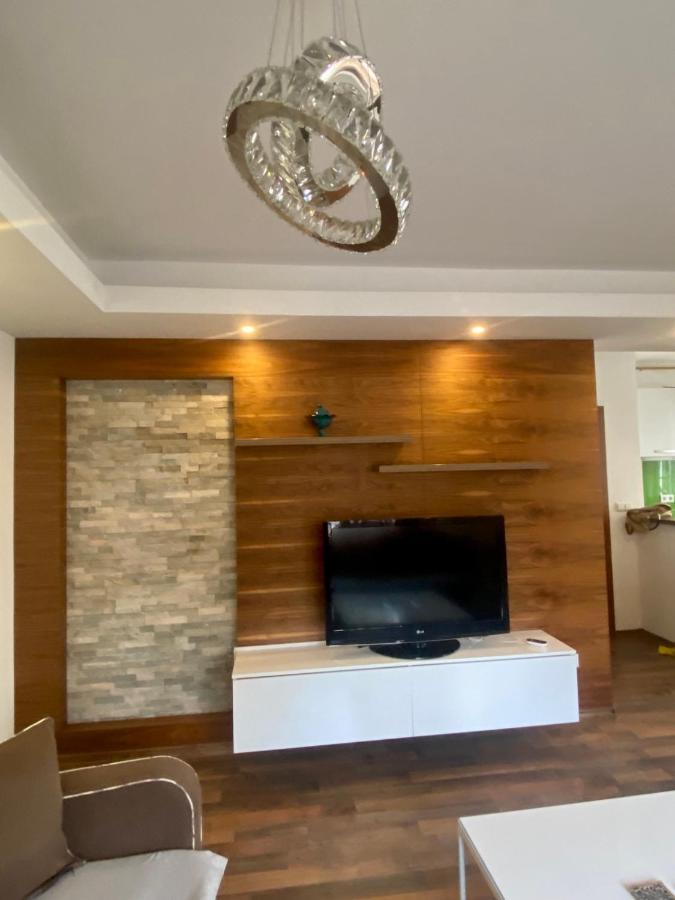 Apartment Rent *