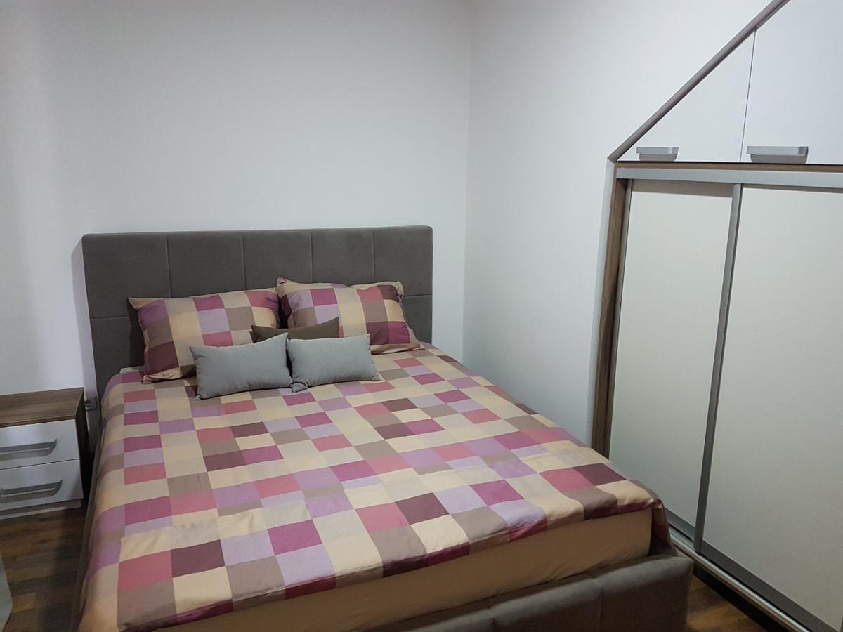 Rent Apartment *